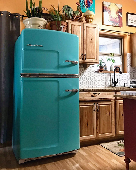 Retro appliances that belong in modern log cabins